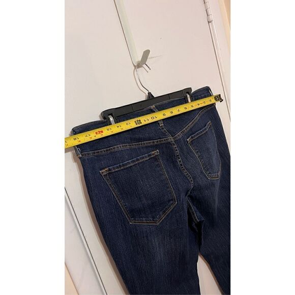 Old Navy Women's Curvy Fit Boot Cut Jeans Mid Rise Dark Wash Size 14 Short - Picture 9 of 12